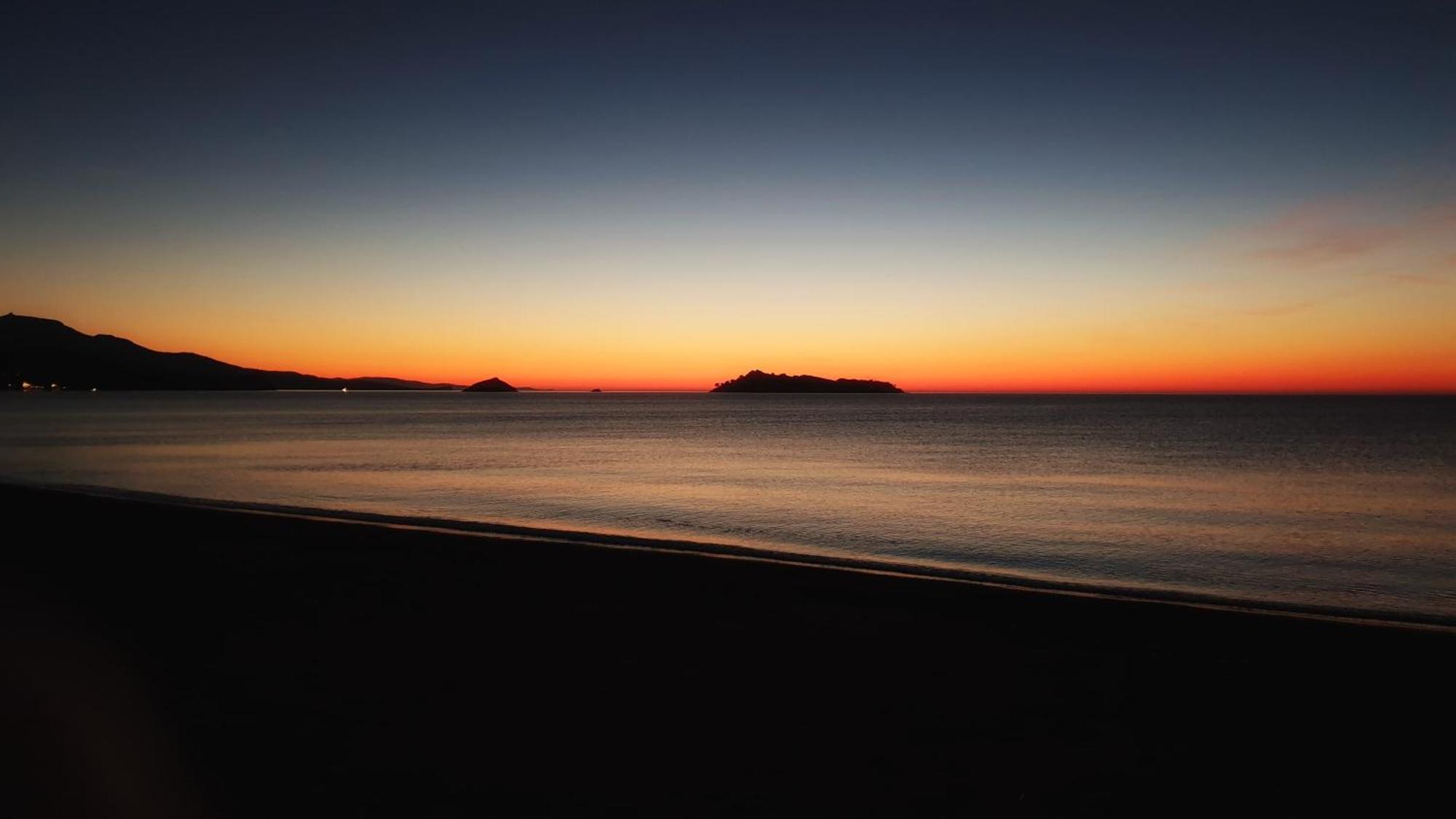 Coastline Villa Petra  Dış mekan fotoğraf