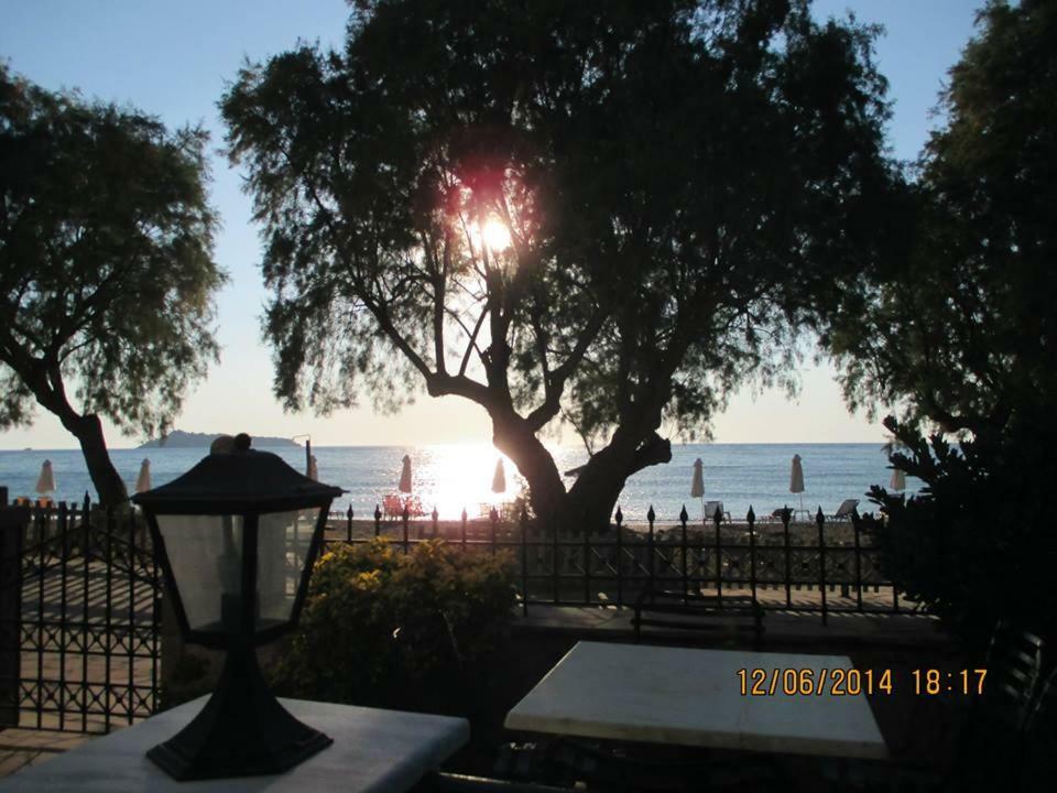 Coastline Villa Petra  Dış mekan fotoğraf